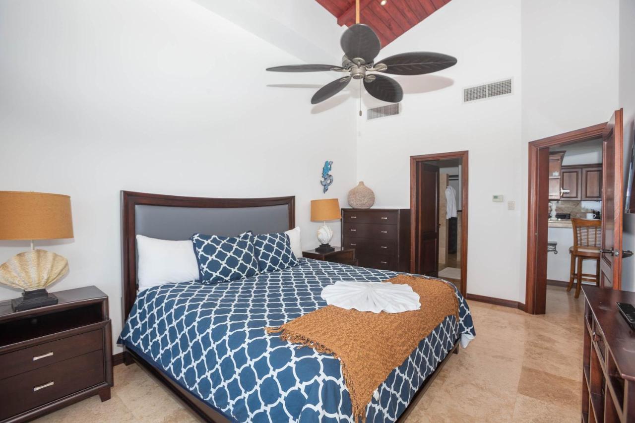 Pristine Bay Villa 1304 With Large Pool - 3 Bedroom Condo French Harbour Εξωτερικό φωτογραφία